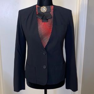 CLASSIC BLAZER SIZE 6